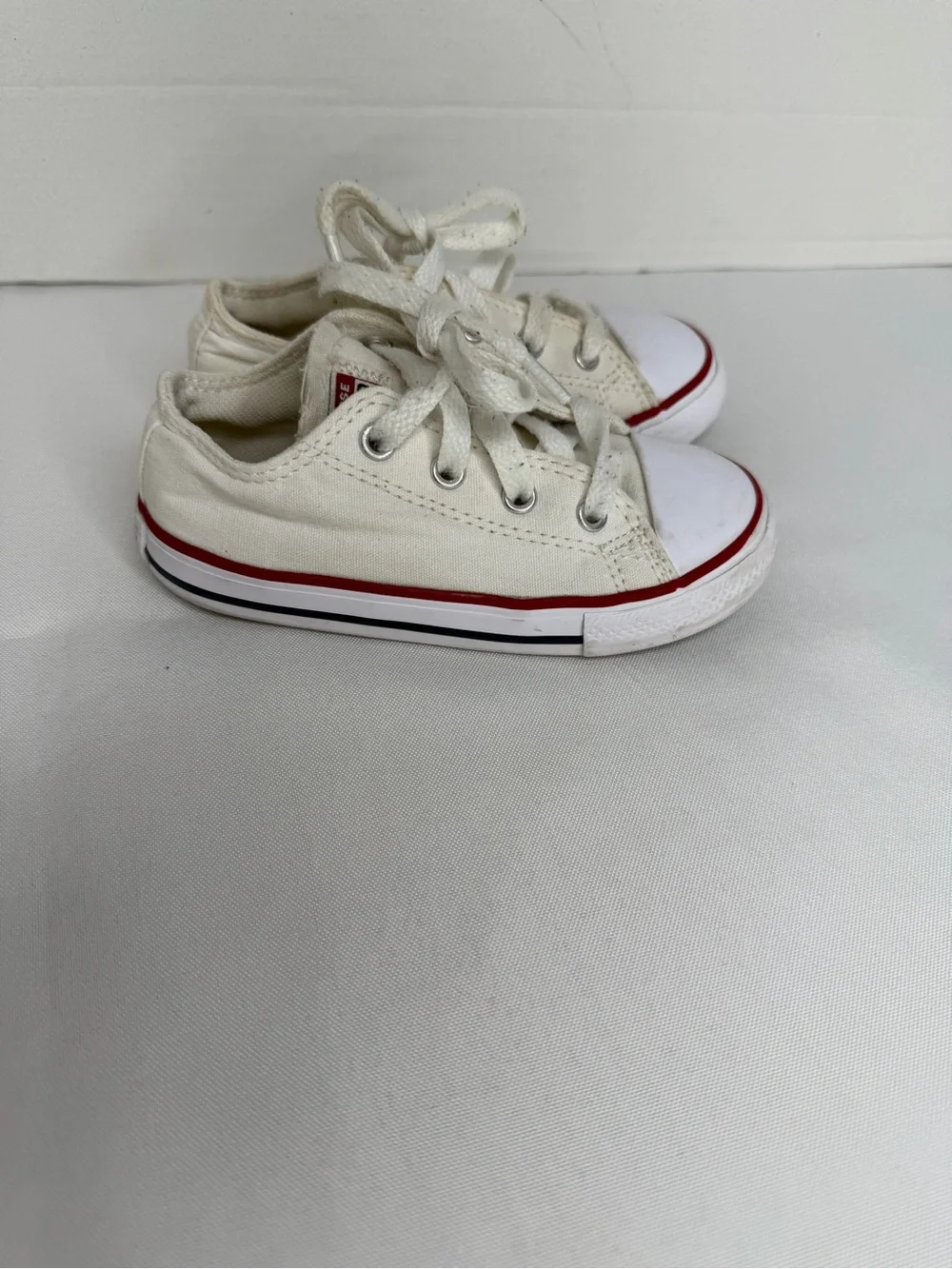 Converse Chuck Taylor All Star Toddler Sneakers - White W/ Red/Blue Stripe Size8